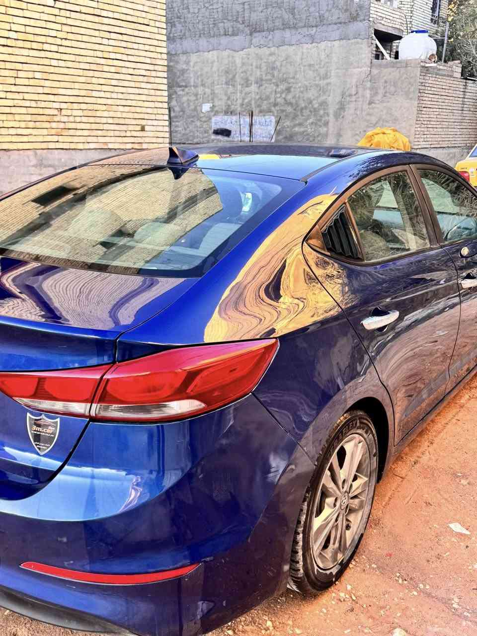 السلام عليكم
النترا 2017 وارد امريكي
رقم اربيل 
شاشه كبيره
ويل كب اصلي 
منضومه زنون عالي ناصي اصفر 
تبريد حداديه خير من الله 
مكينه دوش 2000
مكينه بي رنكات 
قفلها ب110
مكاني كربلاء 
استفسار ***********
