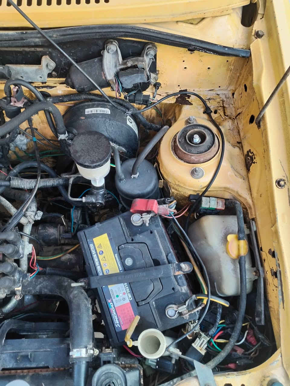 سلام عليكم سايبه البيع موديل 14سياره كلش حلوه وجاهزه كبل الشارع اي نقص مابيه مكينه وكير خير من الله تبريد ماعرف شبي شواصي كلش حلوات وزينه عضمته حلوه تاخذ صافي عليه ورقتين ينزلن من الحساب السعر 28وبيه مجال الطيبين صدر وتايرات خير من الله كهربائيّة كله شغاله تحويل موباشر عقد مروري مكان السياره بغداد شعب حي اور ***********
