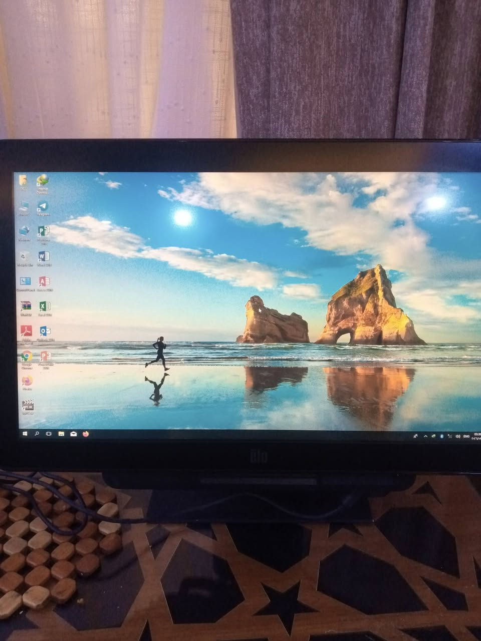 السلام عليكم اغراض مطعم للبيع مثرامه حجم 22 باب اول 300 الف كاشير شاشه لمس حجم 20 بدون نظام رام 8 هارد 256 كور اي 5 الجيل الرابع 300 الف قطاعة خضار مع قرص واحد 300 الف خلاط حمص 8 لتر 300 الف بغداد ***********
