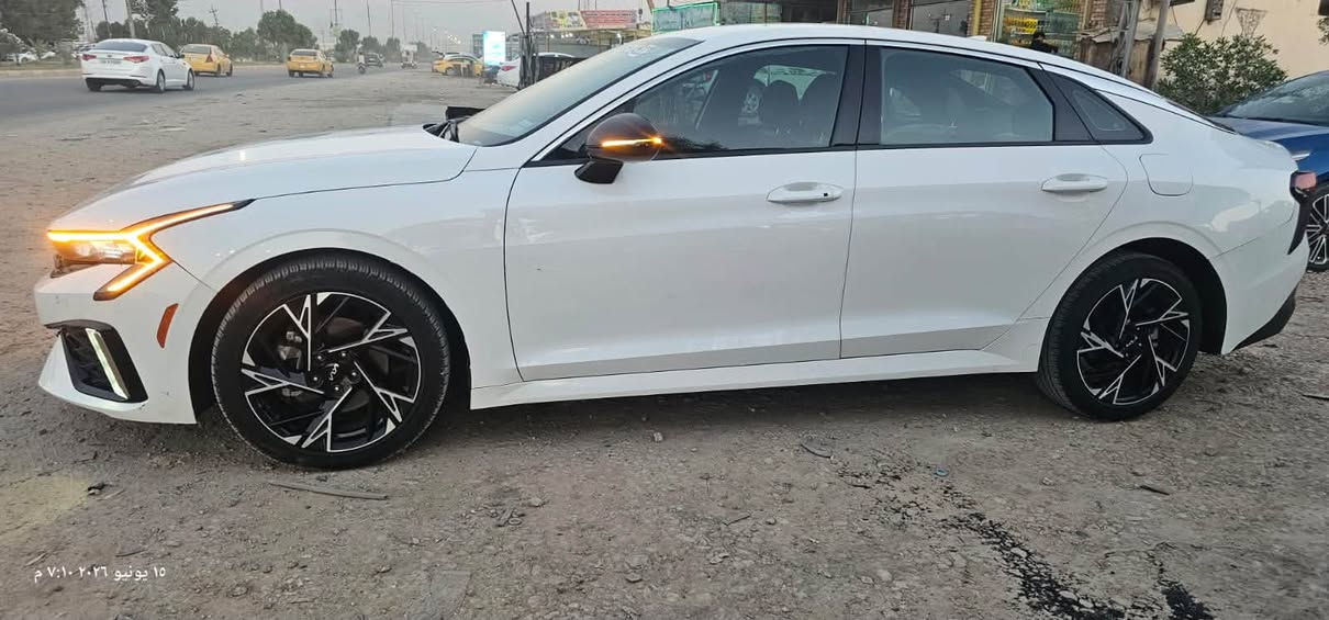 السلام عليكم
كيا K5 وارد امريكي GT 2025
ماشيه 11 الف دخول جديد مرقم قادسية شهداء 
موصفاتها فول عدا الفتحة محرك 2500
السيارة جاهزة ماعايزة شي وبالعافية على الي ياخذها 
ضررها تبديل قبق جنطة ودعامية نفس اللون
صورة الحادث ورقم الشاصي مرفق مع المنشور 
مكاني ديوانية حمزة الشرقي 
سعرها 170 
للأستفسار الاتصال ***********
