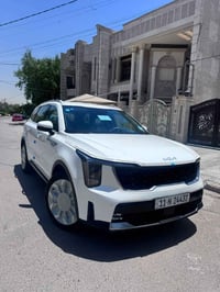 كيا سورنتو موديل 2025 خليجي  سياره مكفوله كفاله عامه حتى الدعاميات بدو...