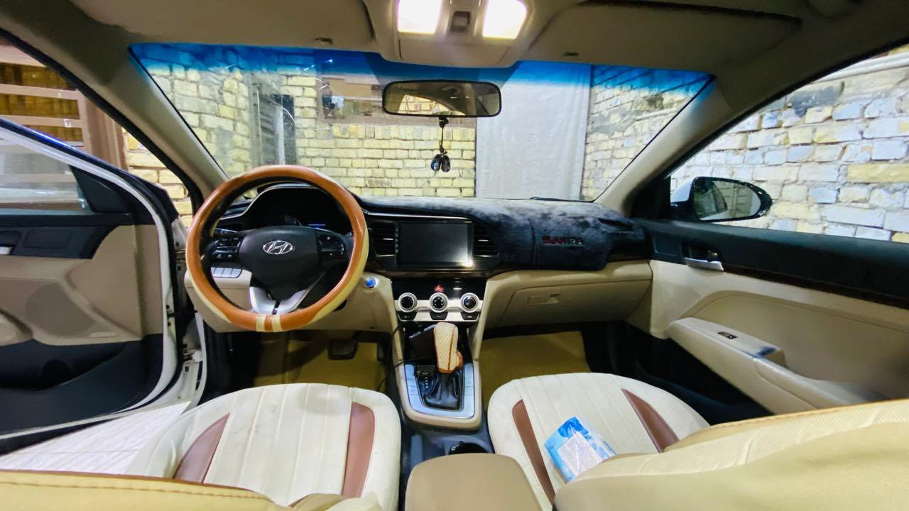 لنترا موديل 2020 خليجي رقم بغداد مشروع وطني فول موصفات ماشية 300 الف بية تبديل باب بلادي وكالة وبارد يم قبق البانزين
والباقي مكفول كفالة من محرك وكير مواصفاتها بصمة بنوراما وتبريد قطعتين حساسات امامية خلفية السعر 145 وبية مجال قليل للشراي للأستفسار الاتصال بالرقم ‭0773 766 4300‬
