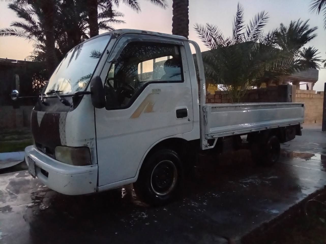 السلام عليكم كيا فونتيرة موديل ٩٨ تك قمارة ثمانيه جنكال 8 سنويه 27  رقم بغداد رقم شاصي بلادي سياره محرك كير اكسن شاصي مكفول سياره كاملة شرط التحويل مكاتبة مرورية بس شراي يخابرني مكان بغداد بسماية الاستفسار علئ رقم *********** _***********
