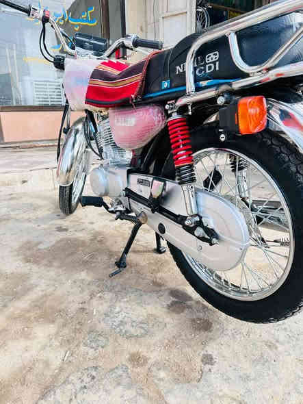 سلام عليكم دراجه للبيع شوفت عينك نضافه

اسكنر معرض ابو سكينه درجه لوك سعره ٧٠٠ وبيه مجال 

نضافته ١٠٠/٩٨

***********
