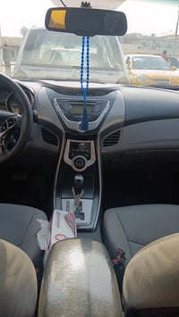 النترا وارد أمريكي 2012 السقف بيها تعديل على بارد شي قليل محرك1800 بدا...