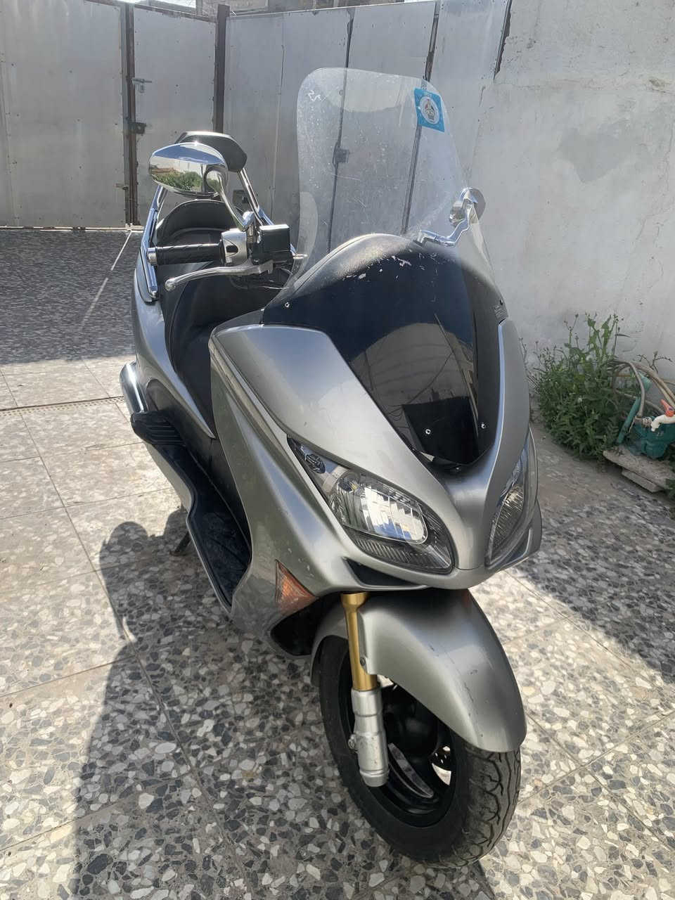 السلام عليكم
فورزا 0.9 كير 7 نمر  4 انضمة قيادة + spot 

رقم دولي سنوية باسمي وهزة جديدة تحويل ثاني يوم

شرط الشاصي اصولي مملعوب بيها مرقمة اصل

ماشية 34 حقيقي 

العنوان بغداد الاسكان 

السعر 21$ بيها مجال

الاتصال ***********
