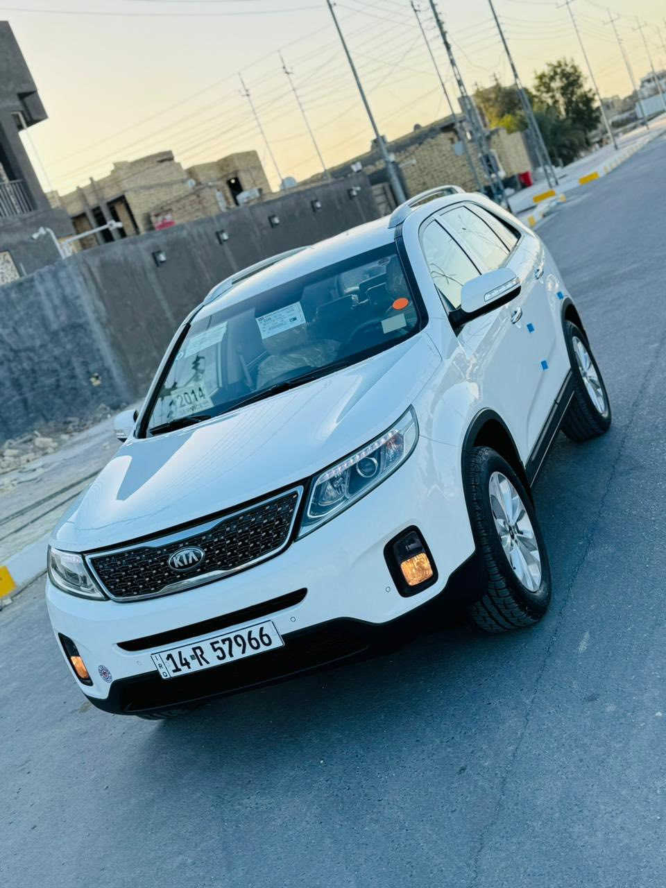 سورنتو 2014 رقم بصره الدولي 
خليجي محرك 4 سلندر 7 راكب 
بيها باب خلفي مرشوش  
شاشه كامره تحكمات لد امامي براجكتر 
إشاره بالمري السياره جديدة وجاهزه 
السعر (165) وبيها مجال
للاستفسار () ***********
