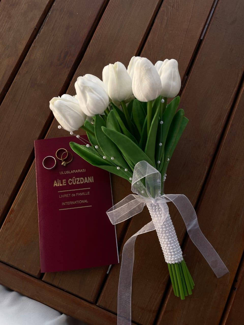 يتوفر احلى  الورود حسب الموديل لي يريد يشتري توصيل داخل كركوك حجز راح يوصلك البيت الي يريد ينورنا بل خاص 🤍❤️


**إذا كنت صاحب هذا الإعلان وتريد حذفه لأي سبب، رجاءا أرسل رسالة إلى الدعم الفني**