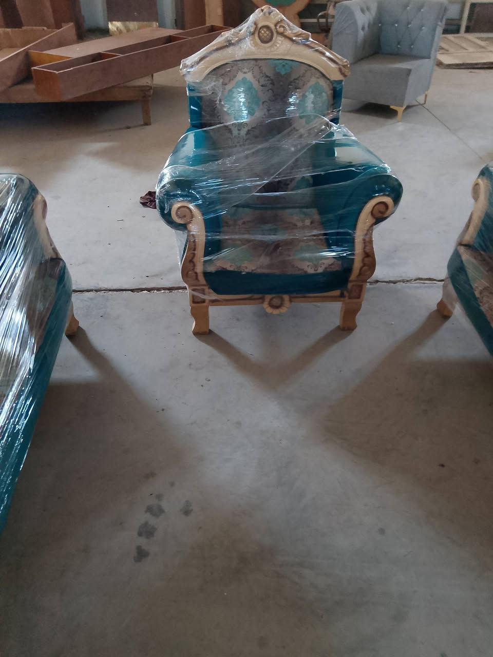 تخم البيع الشراي ينتصل ***********
المكان هبهب السعر 250
