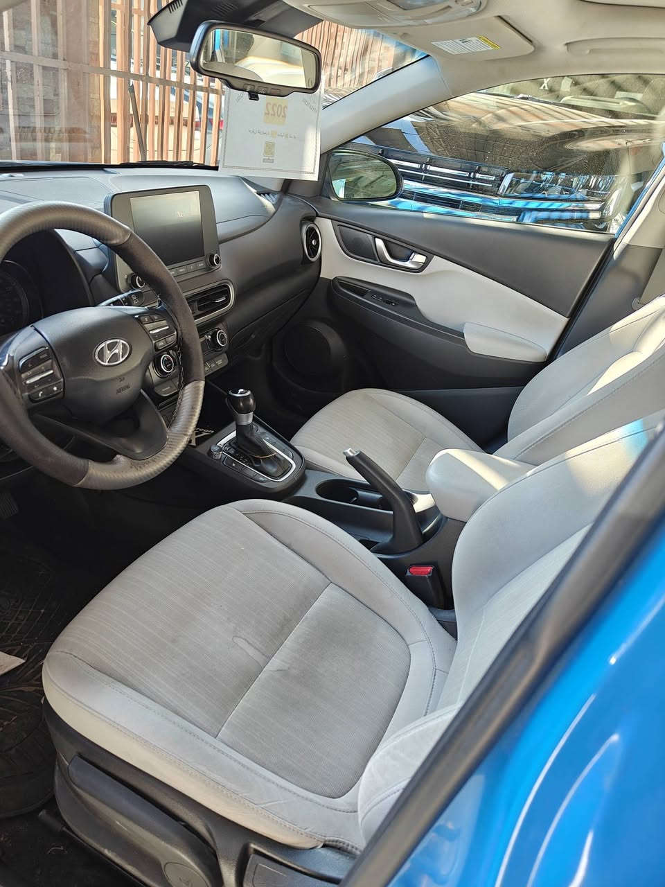 تحيه طيبه السلام عليكم ورحمة
كونا 2022 فول مواصفات 
كلين تاتيل
 بدون ضرر او صبغ تبديل
عداد المسافه 70 ميل 
بصمه تشغيل
شاشه كامره 
تحكم ستيرن
فتحه سقف 
محرك 2000 دوش 
تحديد مسار 
قيادة ذاتي 
مانع انزلاق 
تبريد أمامي 
ويل كب 
اشاير بلمري 
كلش حلوه نظيفة 
رقم اربيل شرط تحويل مباشرة سنويه هزه جديد 
السعر 149 ورقه وبيها مجال قليل 
اي استفسار رقم صاحب السياره 
*********** 
مكان بغداد البياع معرض المنار الحديث 2
