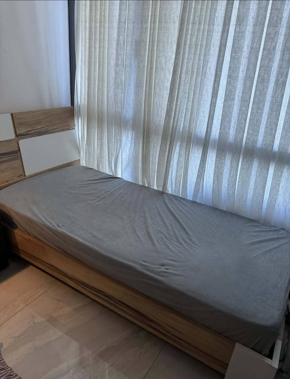 للبيع كنتور ٣ ابواب وسرير نفر جديده استعمال قليل مابيهن اي ضرر   ب١٥٠ الف


**إذا كنت صاحب هذا الإعلان وتريد حذفه لأي سبب، رجاءا أرسل رسالة إلى الدعم الفني**