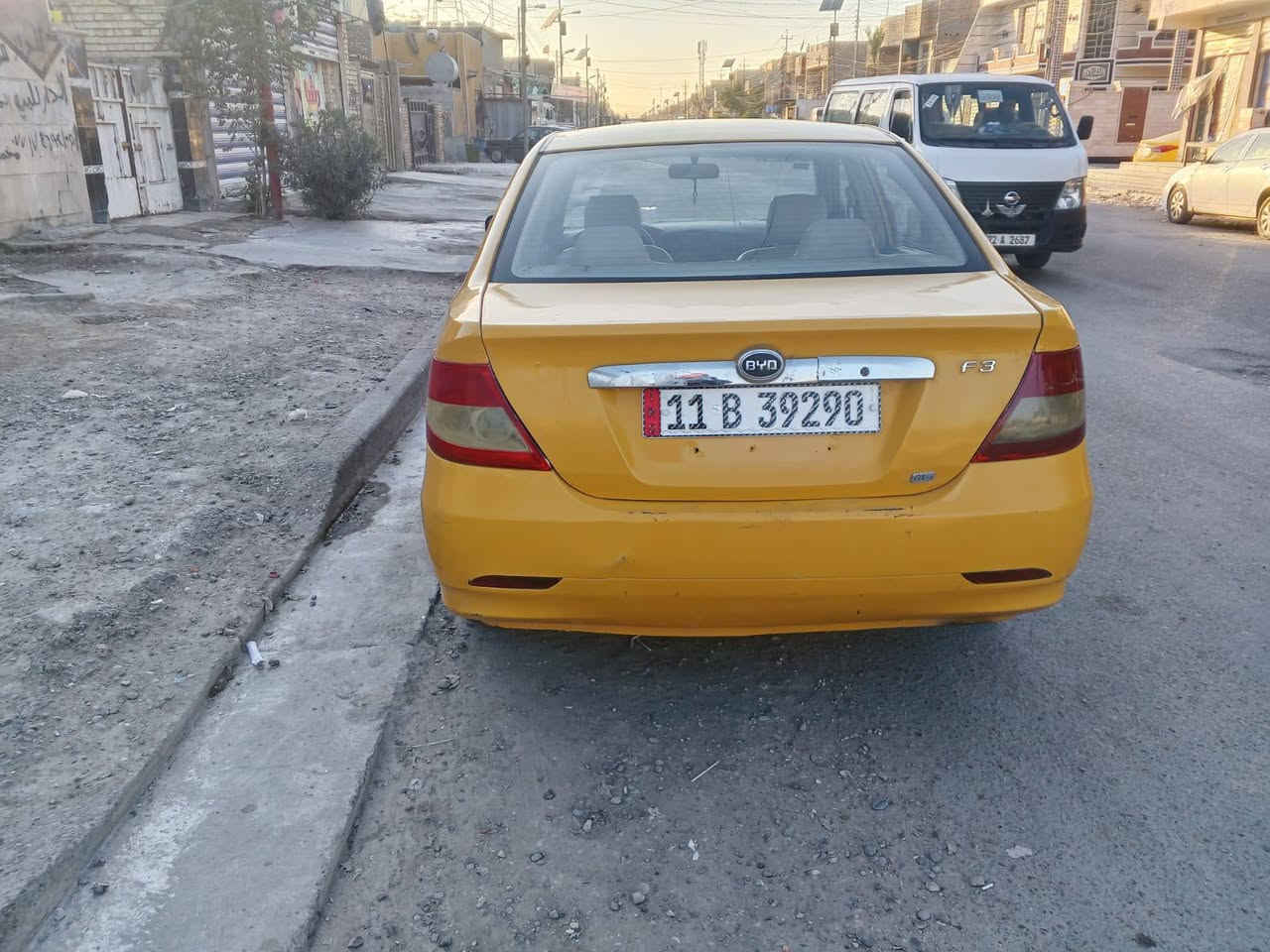 بي واي دي للبيع موديل 2011 رقم بغداد باسمي مصفره هيئه وغرامات مكينه كير جدد مصبوغه حزام اثر جراد فقط لاضربه ولاتبديل تخم تاير صدر خلفي أمامي جديد السعر 38 وبيها مجال ***********
