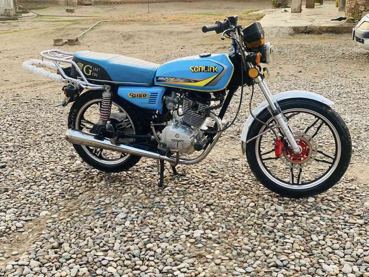 السلام عليكم
سولنك موديل٢٠٢٣وضع شركه
محرك شرط لأصرف ولإبخار 
كهربائيات كلها شغاله
دبلات بلادي وياله شرط 
سويجات٢ موطور مال جناي 
السعر:٤٥٠وبي مجال للشراي 
للاستفسار/***********
