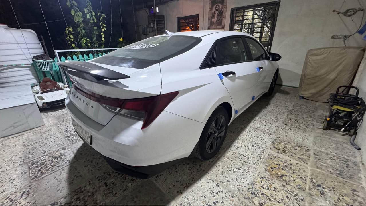 سلام عليكم 
النترا 2022 خليجي 
كفاله ما عده شويه بلبنيد طخه بصيطه 
3 انظمه قياده 
مكينه 1600
مكينه كير كفاله 
طخم تاير جديد 
سياره مالت بيت 
ماشيه 90 الف
***********
160 وبيها مجال الزبير, البصرة
