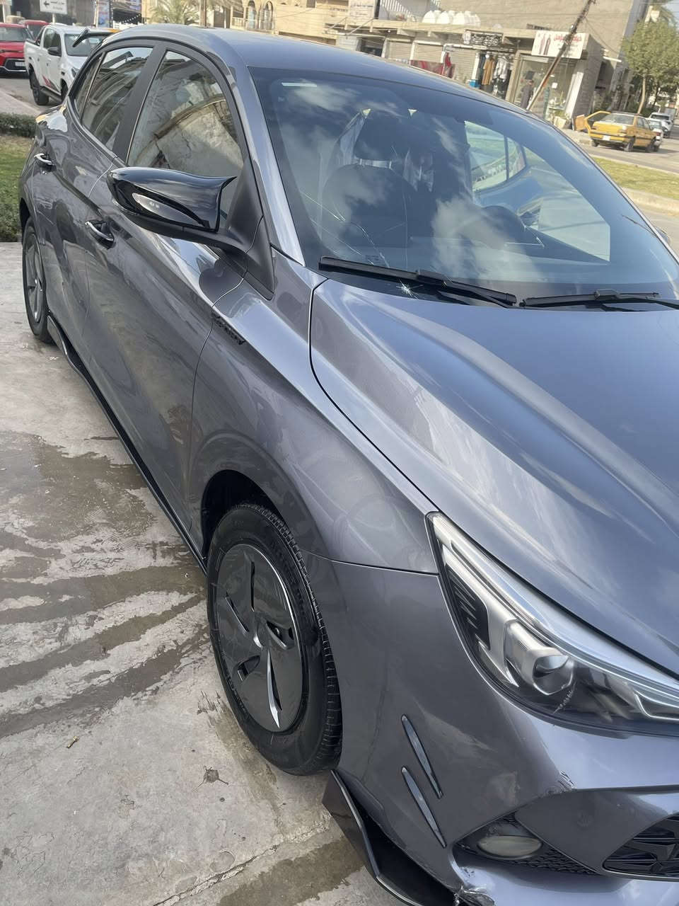 السلام عليكم             MG3
2025 رقم اربيل

مكفولة كفالة عامة

ماشية 33 الف

المحرك 1500 تنفس طبيعي

‎كير اوتماتيك

‎شاشة ابل كار بلي واندرويد

كامره خلفية

تحكم ستيرن جهتين

لايت + بك لايت Led

بلوجكترات امامية

اشاير بالمري الجانبية

لايت عدسة

‎حساسات خلفيه

حساس ضغط اطارات

نظام ايكو

4 جام كهرباء
. ***********
السعر 105 وبيها مجال
