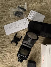 فلاش Godox V1 Pro • بطارية قوية • ديوانية