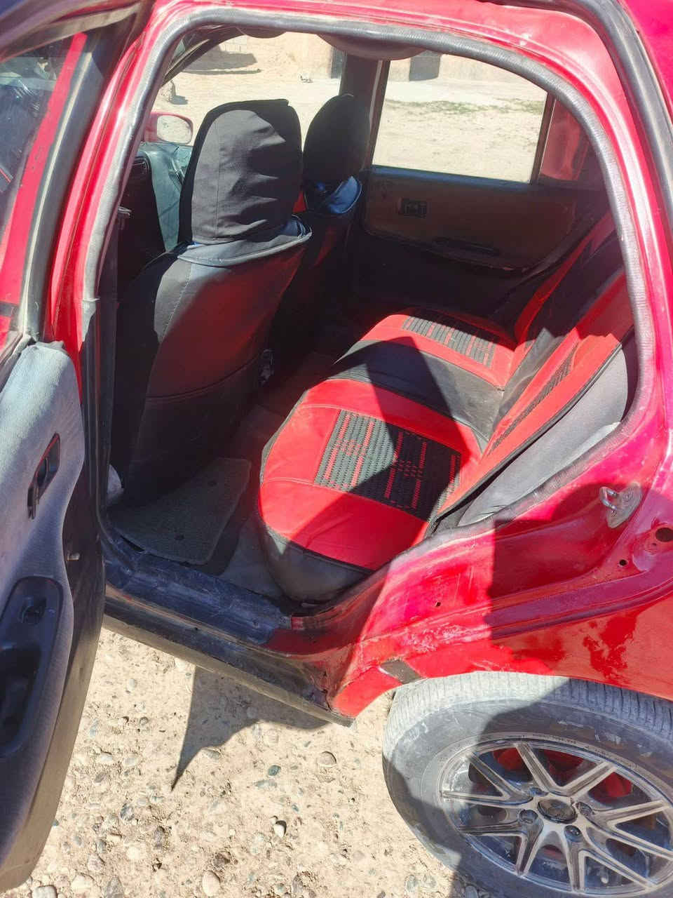 السلام عليكم نيسان صني للبيع محرك 16كير عادي لا تبخير ولا تقيص الدرايم شفت يهبط واحد من الدبلات الوره طاك الكشر شوف العين السعر 15وبياه مجال***********
