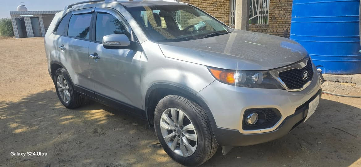 سيرانتو كصة جنطه متومه 
كاز تنسه الصرف بيه حصة كاز 
سعر 50 ورقه محرك كير حداديه 
تخم تاير جديد الشطره
واتساب فقط***********
