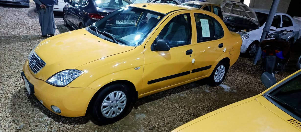 السلام عليكم اخوان طيبه موديل 2016 مكفوله من الصبغ والضربه والتبديل سياره جديده  2028  حداديه جديده مصفره هيئه وغرمات تخم تاير جديد مكينه كير كفاله كهربائيات مابيها اي نقص كبل الشارع السعر 47 وبيها مجال حك الجيبه عنواني كربلاء طويريج ***********
