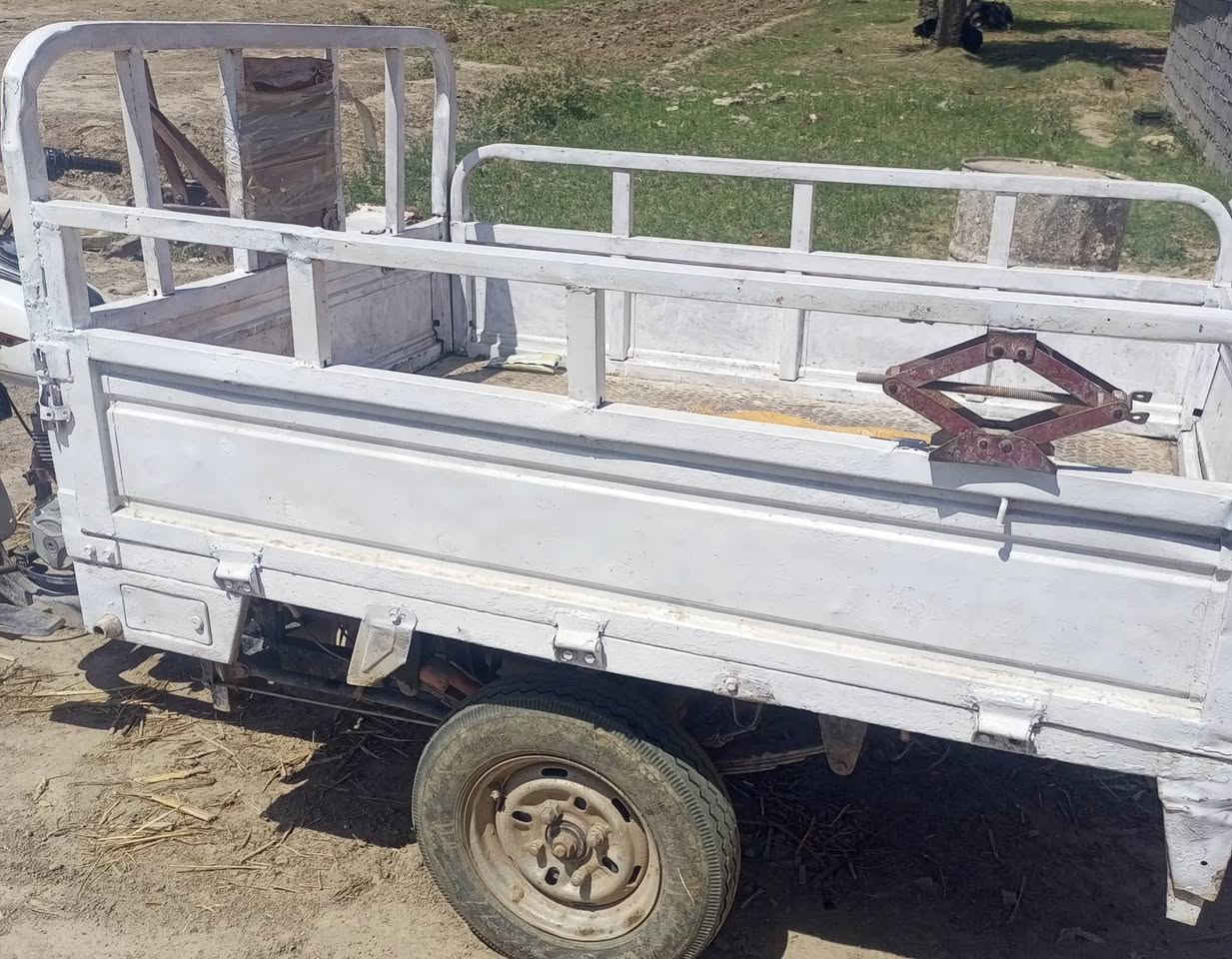 مديل عشرين ادوات مكفوله عشاير مكانها الغراف جامعه الشطره  ستوتهه معمره كرهبائيات وتايرات وبريك  شفتات وفلنجات و. دسكات وسدر جديد  ‏‪***********‬‏
