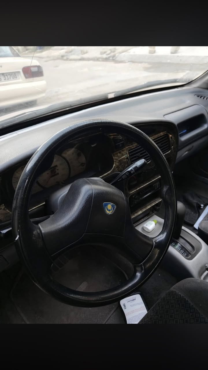 بروتون 2005 صبغ عام  بيها ربع جاملغ  خلفي بارد فقط السيارة حيل جديدة وعلى ايد وحدة من 2005 لحد الان. التبريد ثلج. على قرصة الشركة  تخم تاير وباتري  وشاشة  وكاميرة. وحساسات  كهربائيات. جاهزة. السيارة اكرر حيل جديدة رقم بغداد مشروع وطني حرة. مكان بغداد سعر 11 مليون دينار بيها مجال اكيد ***********
