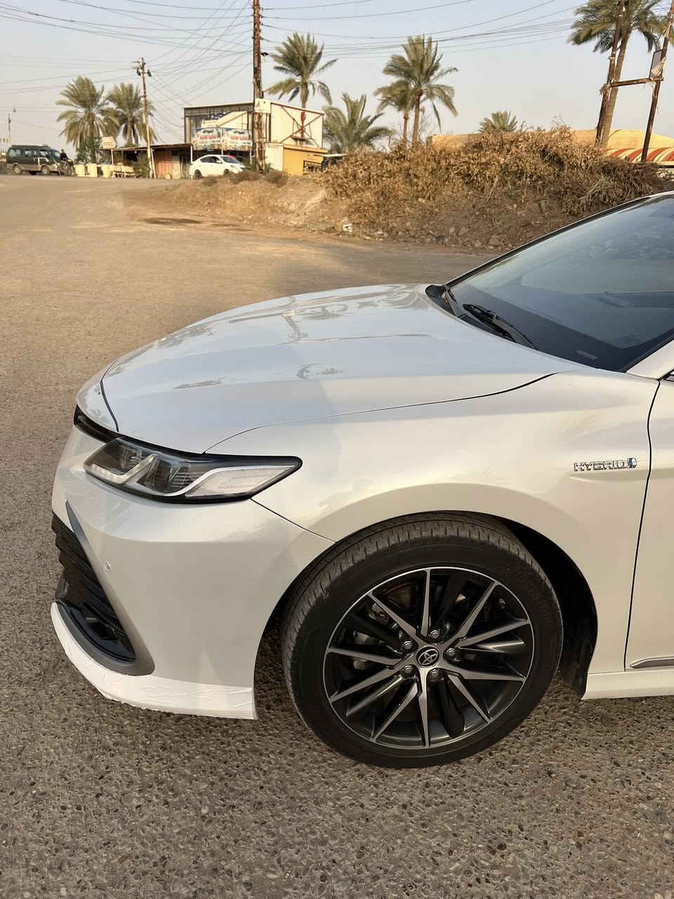 كامري هايبرد 2024 وكالة عبد اللطيف جميل 
مواصفاتهه معروفه فتحه بصمه اشاير مري شحن لاسلكي بردة والبقيه المعروفه سياره استخدام شخصي علىً ايدي من الشركه ماشيه قليل بيه فقط pdr بلنبيد باقي كفاله 
***********
