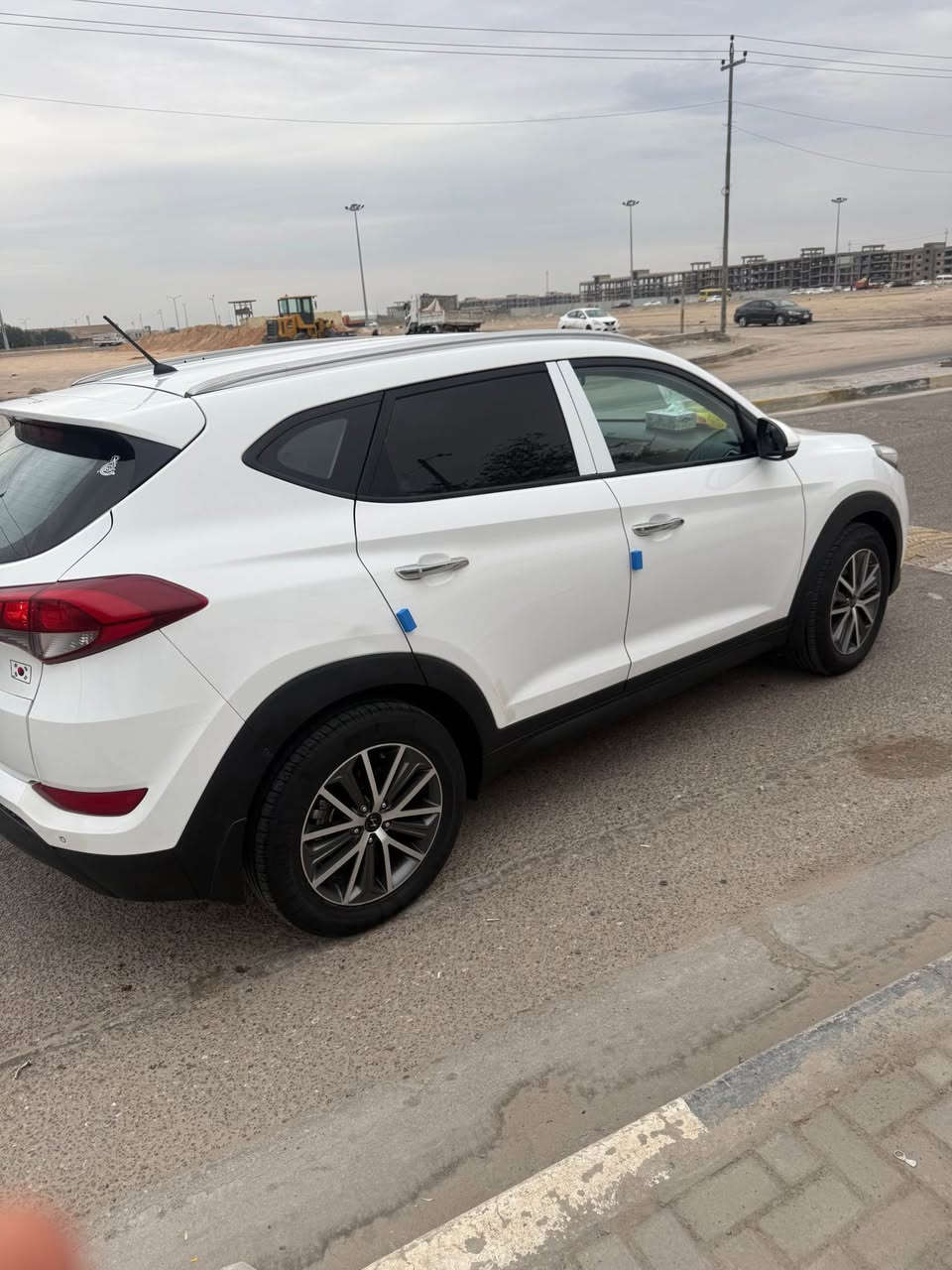 توسان 2016 خليجي سياره كفاله عامه من كلشي بيه فقط مكانيين بدي آر كد صبعين مامبينات كلش سياره جديده كلش  عله وضع الشركه جاهزه للأخير مكينه كير حداديه تخم تاير كله جديده رقم بصره تحويل ثاني يوم باسمنه الشراي يتصل مكاني البصره المجمع النفطي *********** Singapore
