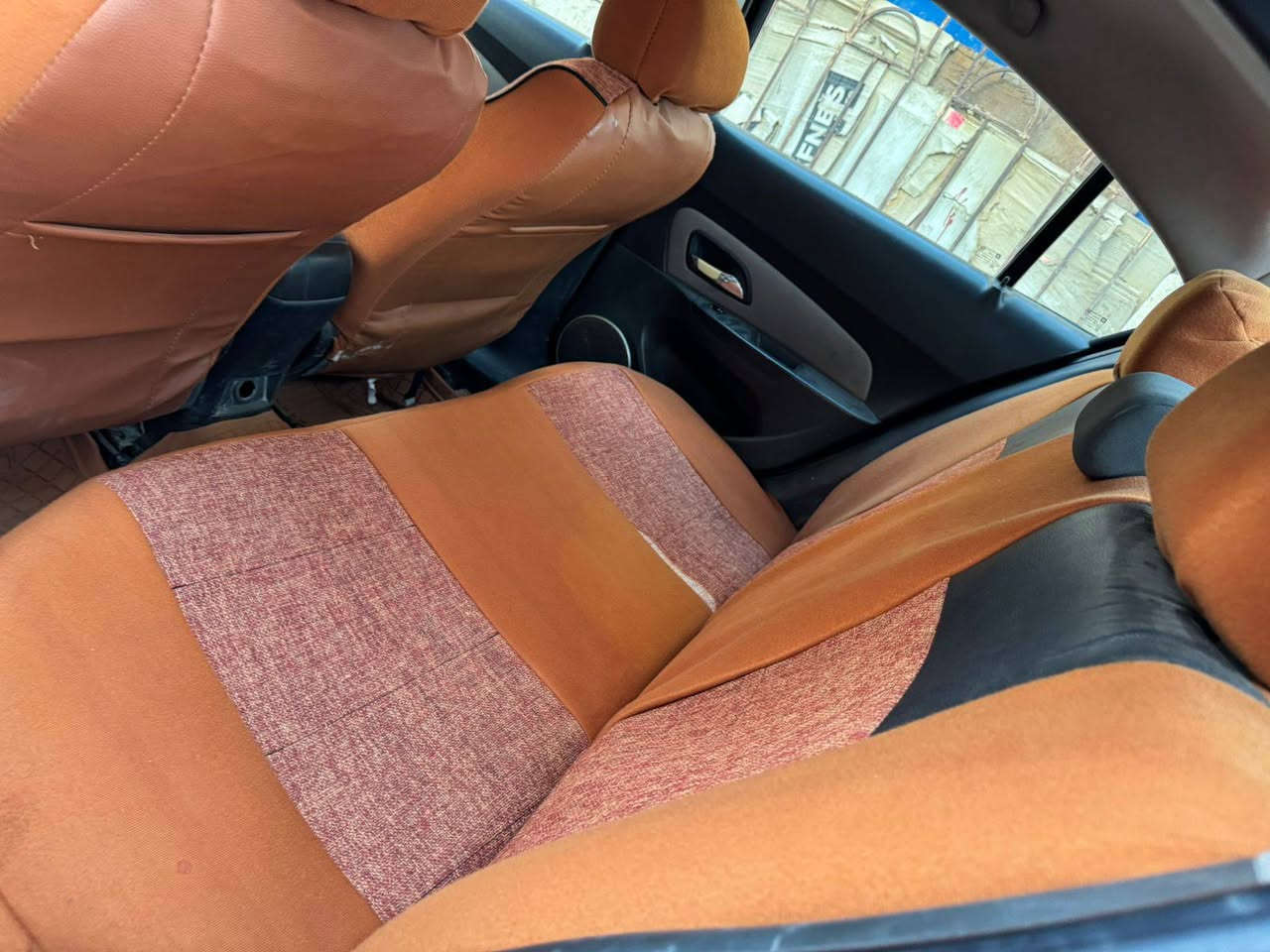 سلام عليكم شوفر كروز رقم بصره موديل 10راعيه متوفي بيهء وكاله عامه وبيهء قاصر واحد سعر 50مكان سياره ناصريه قضاء جبايش تلفون ***********
