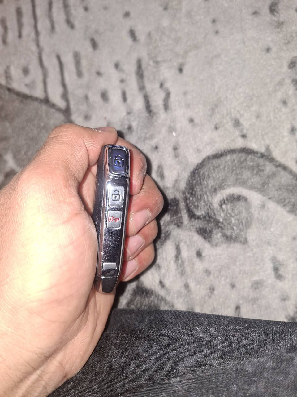 سلام عليكم  
بصمه سورنتو وراد أمريكي 2023 
مكاني بغداد الرصافه 
***********
