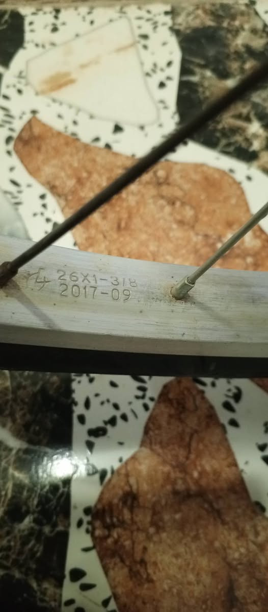 سلام عليكم شباب بايسكل للبيع حجن 26 نضيف البايسكل السعر 80 وبي مجال


**إذا كنت صاحب هذا الإعلان وتريد حذفه لأي سبب، رجاءا أرسل رسالة إلى الدعم الفني**