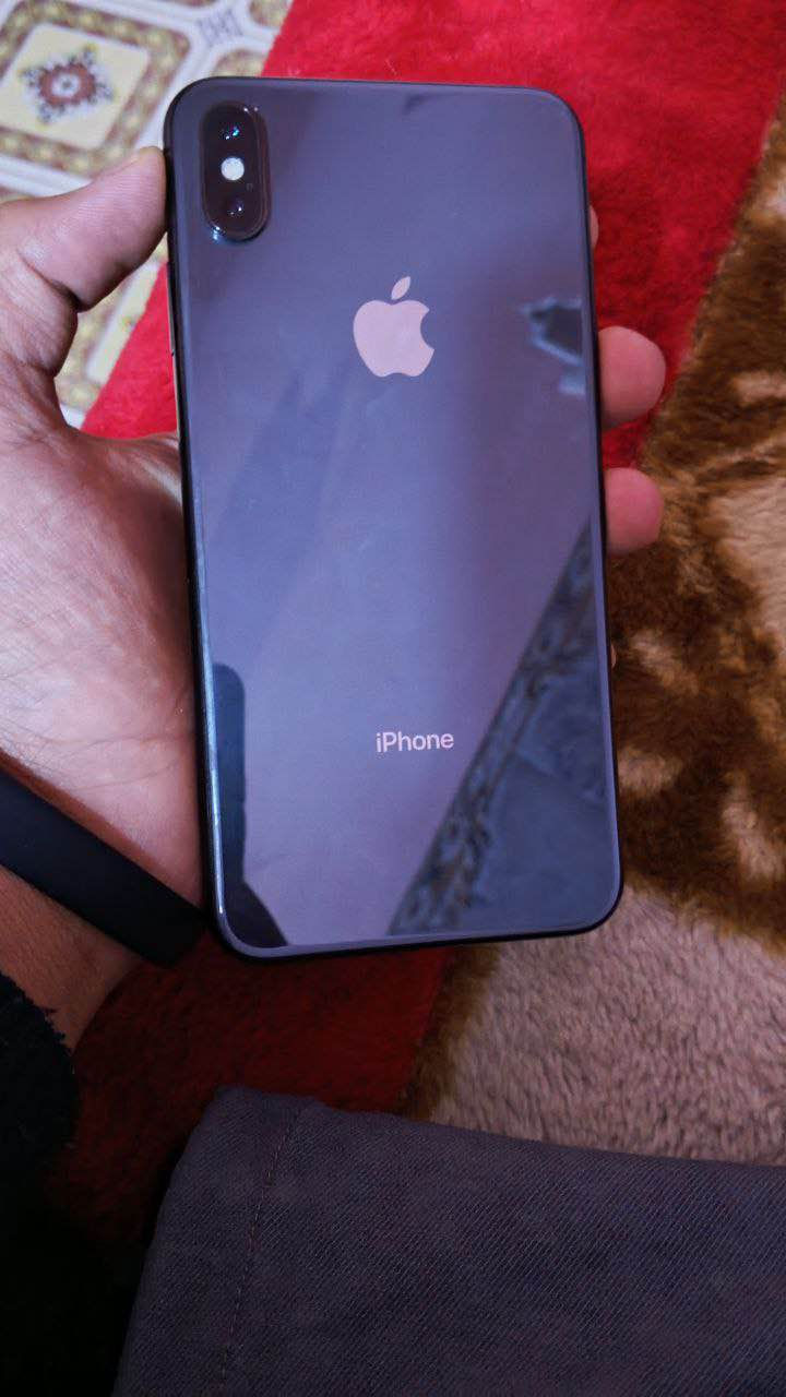 📱 للبيع iPhone Xs Max

- السعة: 256GB  
- اللون: أسود  
- البطارية: 75%  
- الشاشة: مستبدلة  
- الأداء: جيد جداً ويعمل بدون مشاكل  

الهاتف نظيف ومستعمل استعمال عادي.  
❗ لا يوجد شاحن أو كرتون.

السعر: قابل للتفاوض للجادين.  
للتواصل خاص. الفلوجة, الأنبار


**إذا كنت صاحب هذا الإعلان وتريد حذفه لأي سبب، رجاءا أرسل رسالة إلى الدعم الفني**
