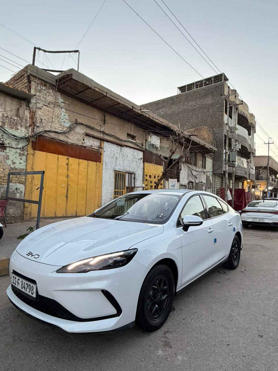 سيل فايف 2025 زيرووووووووووو ماشيه 7 الف داخل ابيض
موصفاته معروفه كفاله عده شخط بلباب فقط باقي كفاله من شخط أو رصعه جديده 
مرقمه و جاهزه العده كامله 
ع وضع شركة. سعرهة مناسب 
مكاني بغداد الكرخ 
رقمي ***********
