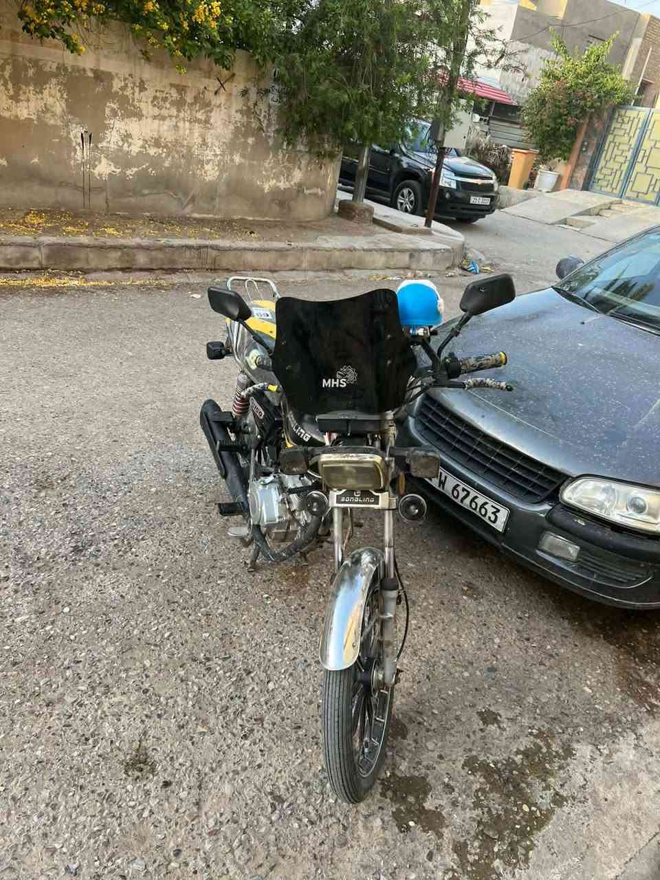 دراجه سفان سولينك موديل ٢٤ نضيفه وحلوه مابيها اي نقص بيها ورقه كرتونيه سعر ٥٧٥ رقمي ***********
