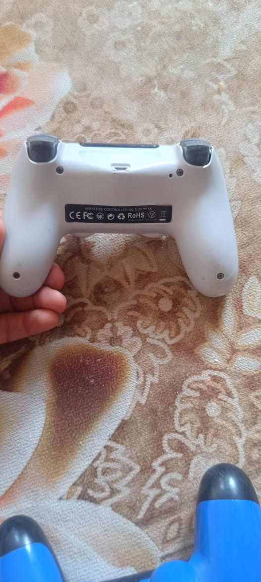 جوستكات بلي فور اصليات نظيفات مابيهن اي مشكلة


**إذا كنت صاحب هذا الإعلان وتريد حذفه لأي سبب، رجاءا أرسل رسالة إلى الدعم الفني**
