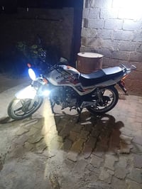 متاح موطور هيوشه موديل 19 محدث 24   السعر 650 وبي مجال بسيط حك جيه   0...