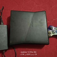 اكس بوكس 360 للبيع مستخدم شهر شغال شرط مع يده وحده فقط+شاحنه +UBS+كورت...