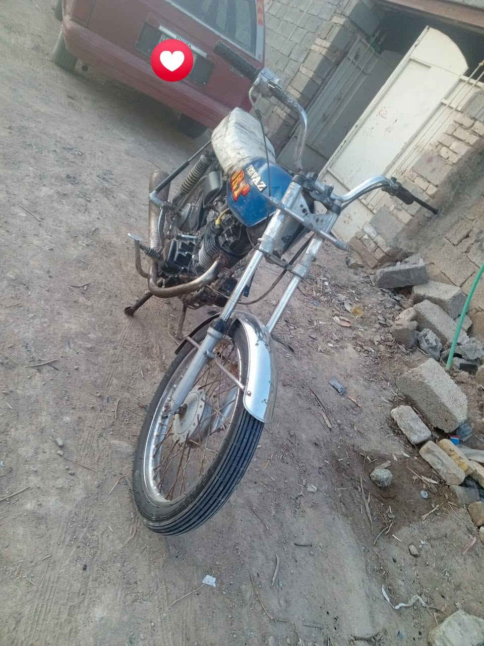 سلام عليكم. دراجه لالبيع موديل 15 مبدل بس بوشه وبستم شديتهن اصليات. وراق اصولي السعر 400 وبيه مجال قليل مستعجل علبيع ولالعلم ماعدي نت لان بلشقل  مكاني قلعه السكر رقم***********
