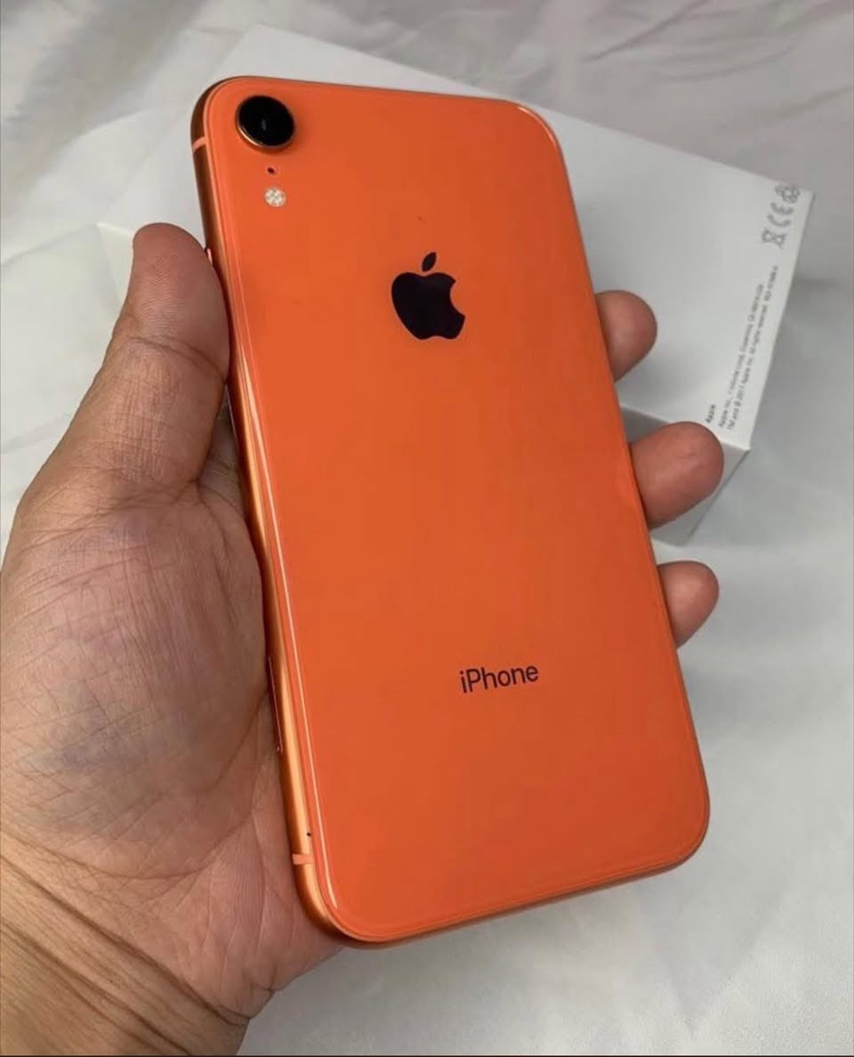 اكس ارنضيف مبدل فقط ضهر  ذاكرة ٦٤      نموذج m  سعر 120 الف قفل وتساب ***********
