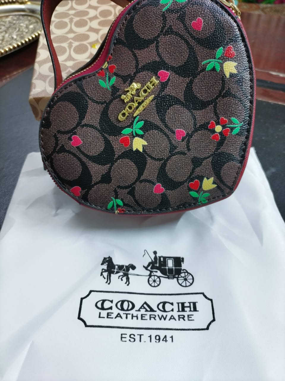 حقيبة ماركه كوتش السعر 35 مع التوصيل


**إذا كنت صاحب هذا الإعلان وتريد حذفه لأي سبب، رجاءا أرسل رسالة إلى الدعم الفني**