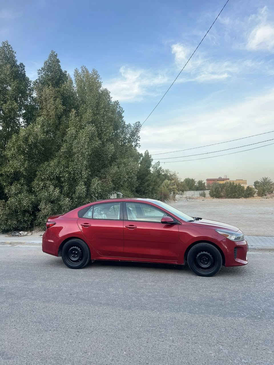 كيا ريو 2018  محرك 1600 السعر 98  سياره نظيفه وجاهزه ما عايزه شي بيه 4 قطع صبغ بدون دواخل  بدون ضربه فقط رش رقم نجف دولي بسمي ***********
