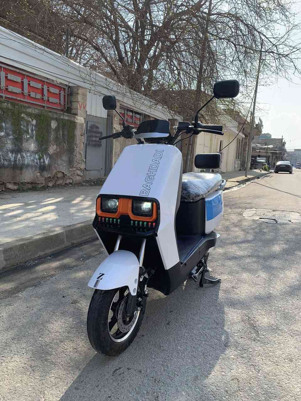 ماطور 318بغدادي
ست بطاريات

سرعه90

نضام بك

نضام بي

ماطور نضيف

السعر550

***********
