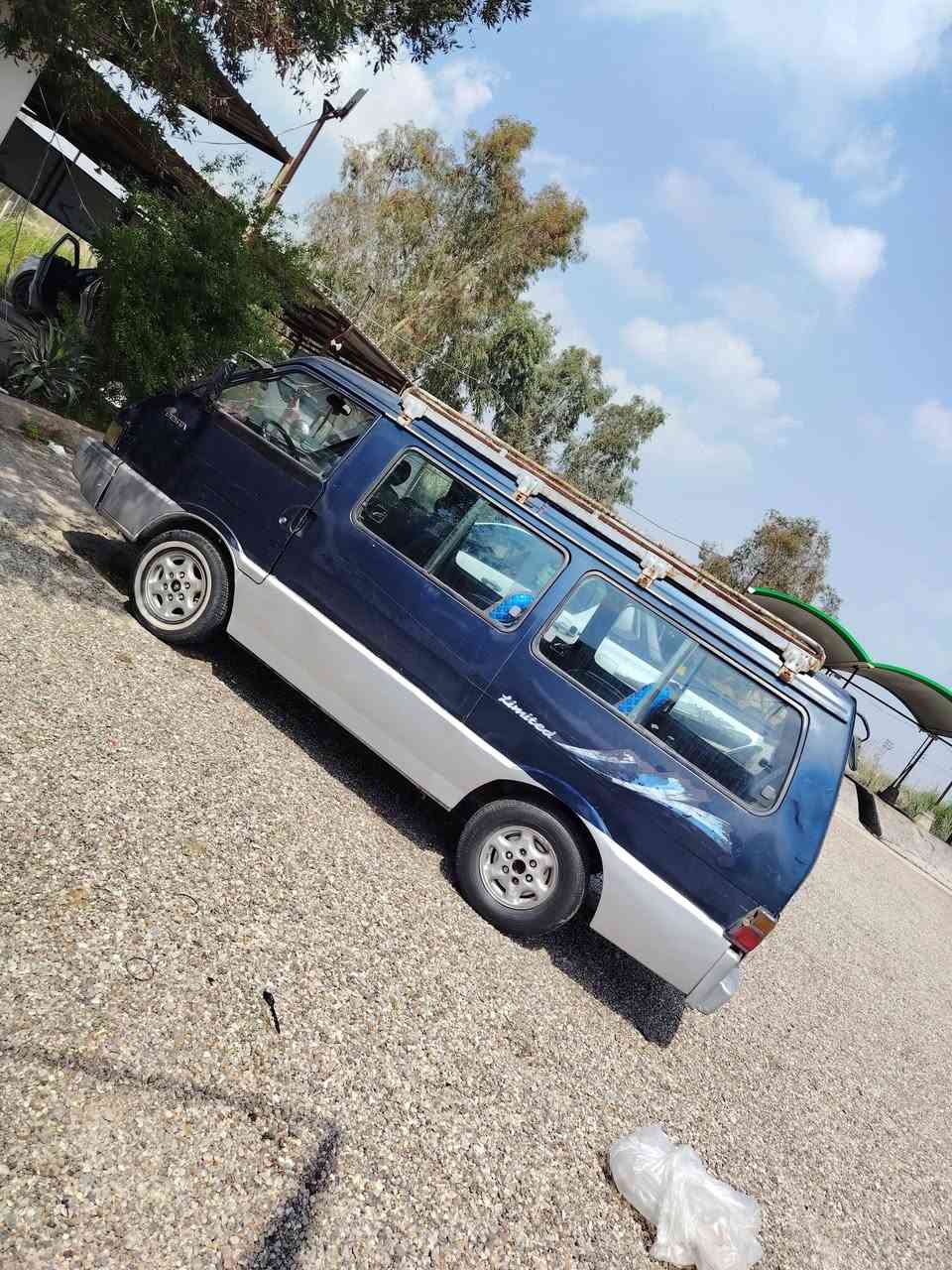 كيه بسته للبيع موديل 94 رقم بغداد سنويه نهايه 26. سياره محرك بي بخار بدون تنقيص. سيار كير اكسل. مكفول كشر نضيف.  داخل ستاركس.  ***********. مكانهه ديالئ لخالص سعر 34 بيهه مجال
