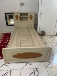 سرير • للبيع