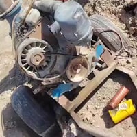 محرك للبيع نضيف وجاهز للعمل شرط لا بخار ولا تنقيص خنزيره 8/8. 07844183...