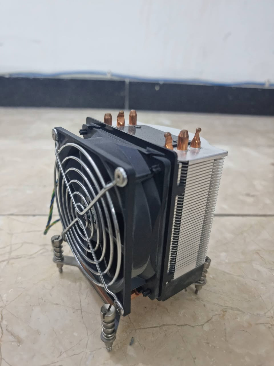 كامبو
معالج Xeon W3680 
بورد hp 0b4ch 
رامات 12 ddr3 
مبرد هوائي
وبورسبلاي 475W 

ب65 الف مع التوصيل


**إذا كنت صاحب هذا الإعلان وتريد حذفه لأي سبب، رجاءا أرسل رسالة إلى الدعم الفني**