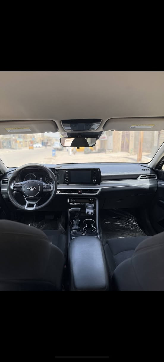 K5  2021
 مكينة 1600 تيربو 
مواصفاتLXS معروفة
الحادث كلش بسيط مرفق بالمنشور + قطعتين كلير بأمريكا
وبيهه ٤ مكانات بارد بسيطات 

مكاني بغداد الدورة 
السعر 143 ورقة وبيها مجال حگ الجية 
 ***********
