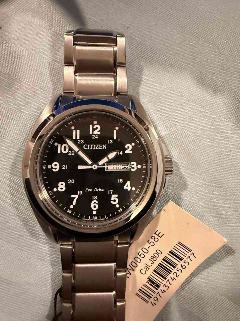 سلام عليكم
ساعه ستنزن Citizen Eco Drive جدا نظيفه اكيد اصليه مستخدمه كلش قليل ضمان سنتين دولي وياها علبه الاصليه وكارت ضمان من شركه العلا  بدايه شهر ١١ ٢٠٢٥ والكارتونه الاصليه كلها موضحه 
بالصور اكيد 
عنواني بغداد السعر المطلوب٢٥٠  الف 
***********
