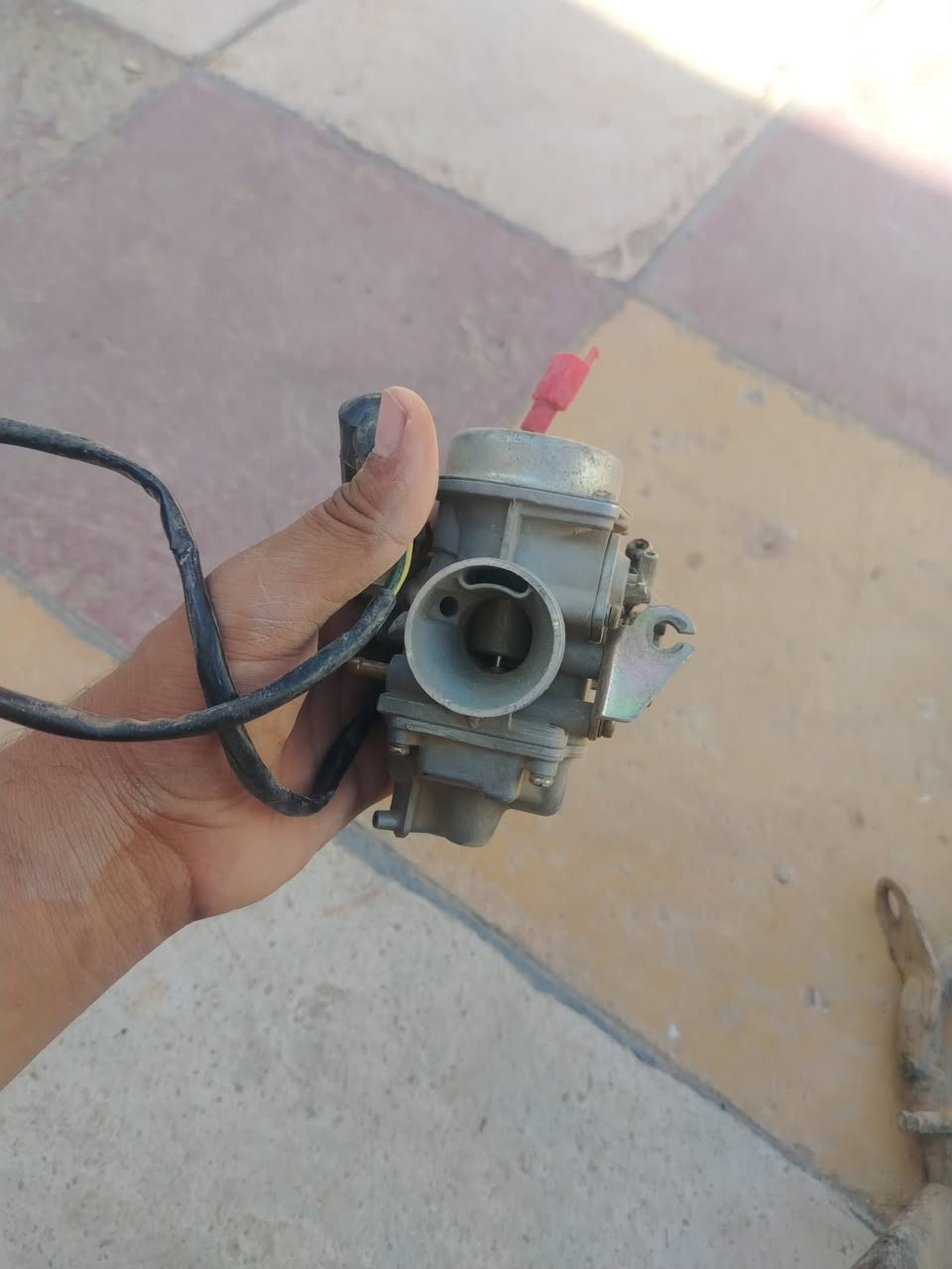 سلام عليكم
بك لايت كامل ب 5
لايت ب5
كابريتر الاصلي15
تجوه ترهم عل اي دراجه 15
دبلات شرط شغالات15
عداد ب3
سبايدر 3
ستاند رباعي ب5
تانكي نضيف داخله ب5
لايت كير كامل ب5

*موجود كابريترات بعد


**إذا كنت صاحب هذا الإعلان وتريد حذفه لأي سبب، رجاءا أرسل رسالة إلى الدعم الفني**