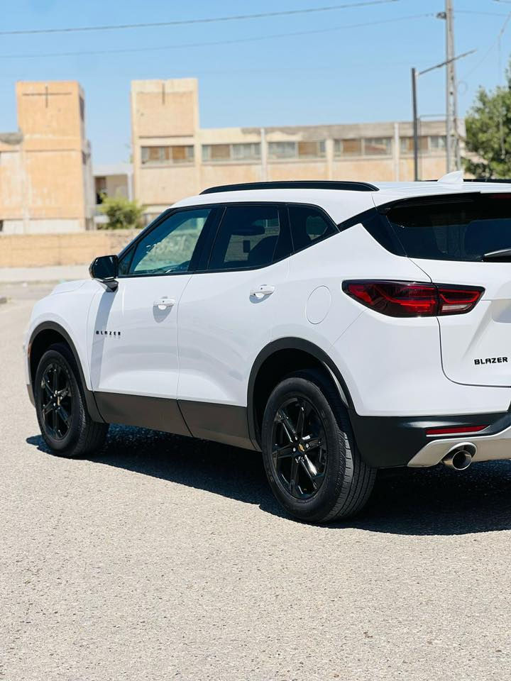 السلام عليكم للبيع موديل 2022 مرقم بغداد محرك 2000 تيربو للتواصل *********** السعر 190بيها مجال
