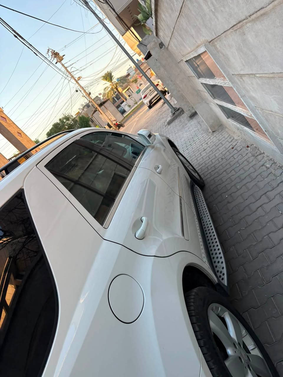 مرسيدس ML350
4Maticموديل 2011 وارد امريكي 
مكينة مكفولة  
كير مكفول 
تبريد حدادية مكفولة
رقم بغداد
موصفات شاشة كاميرة خلفية 
شاشة اعطال سلايد رووف صندوك كهرباء 
كشنات كهرباء جلد تبريد قطع 2
تحكمات ستيرن كهرباء حجم مكينه 6سلندر 3500
مري شفط 
مكان سيارة بغداد 
استفسار ***********
السعر ١٣٧ وبيه مجال
